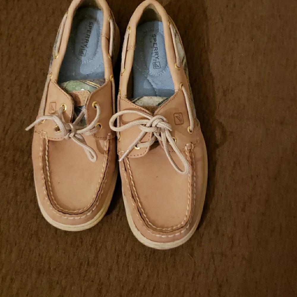 Sperry boat shoes size 7